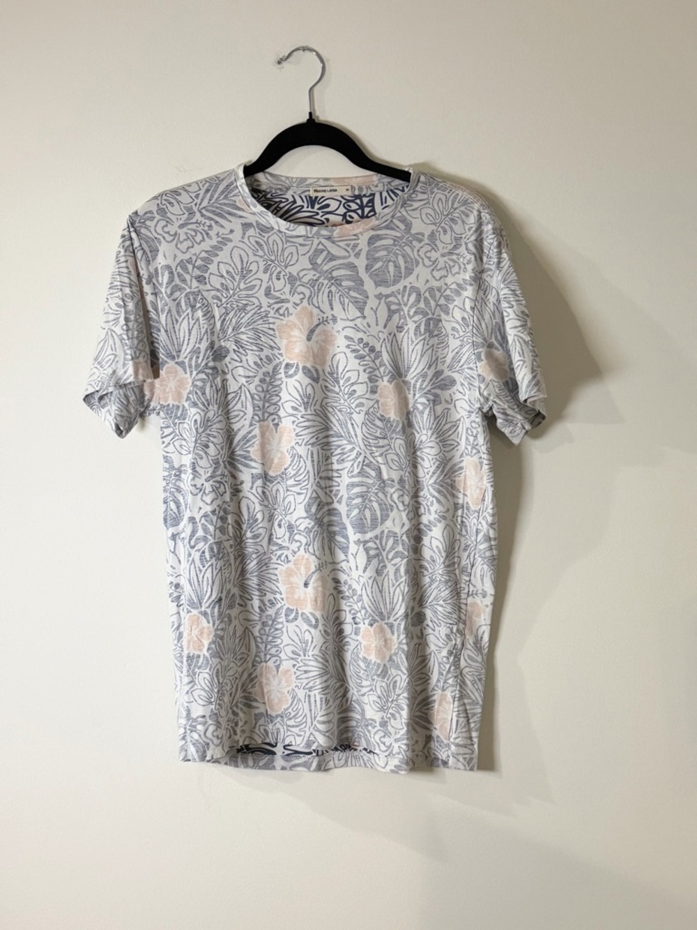 Marine Layer Short Sleeve Floral Tee in Light Gray and Peach